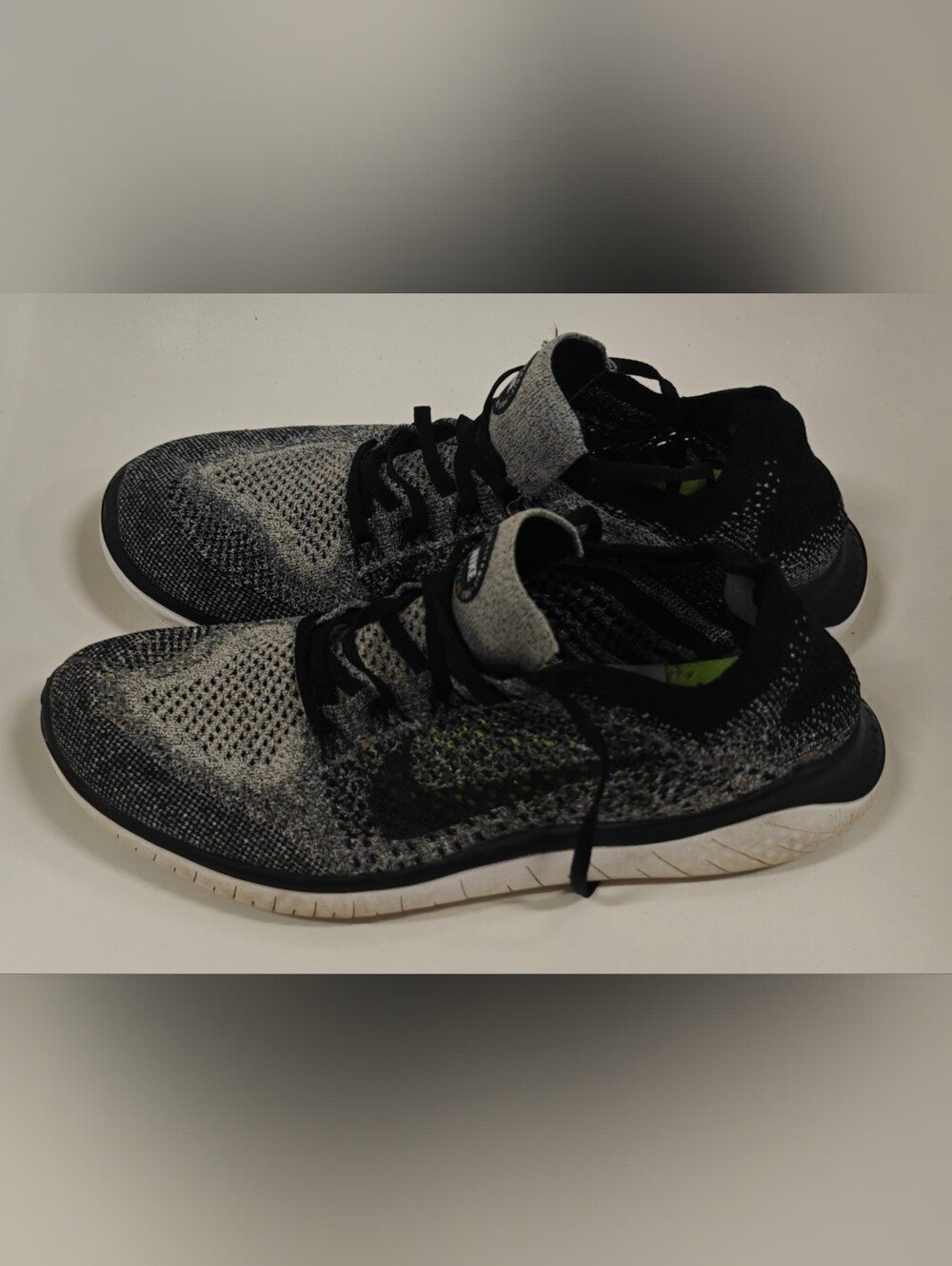 Nike Free RN Flyknit Oreo Black White Running Shoes Mens 9.5